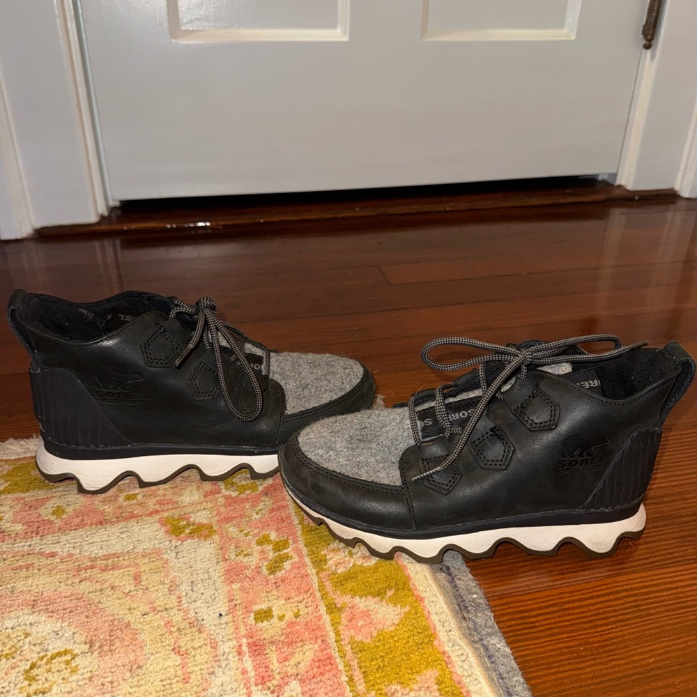 Sorel Boots Womens 5 Kinetic Caribou Winter Black Lace Up Comfort NL3372-010